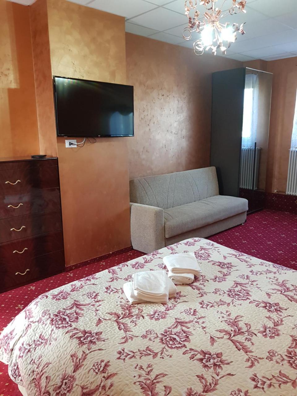 Apartmán Liberty Junior Făgăraş Exteriér fotografie