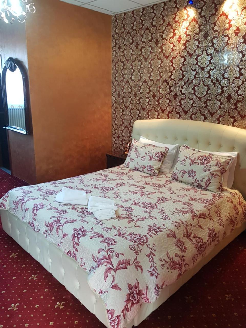 Apartmán Liberty Junior Făgăraş Exteriér fotografie